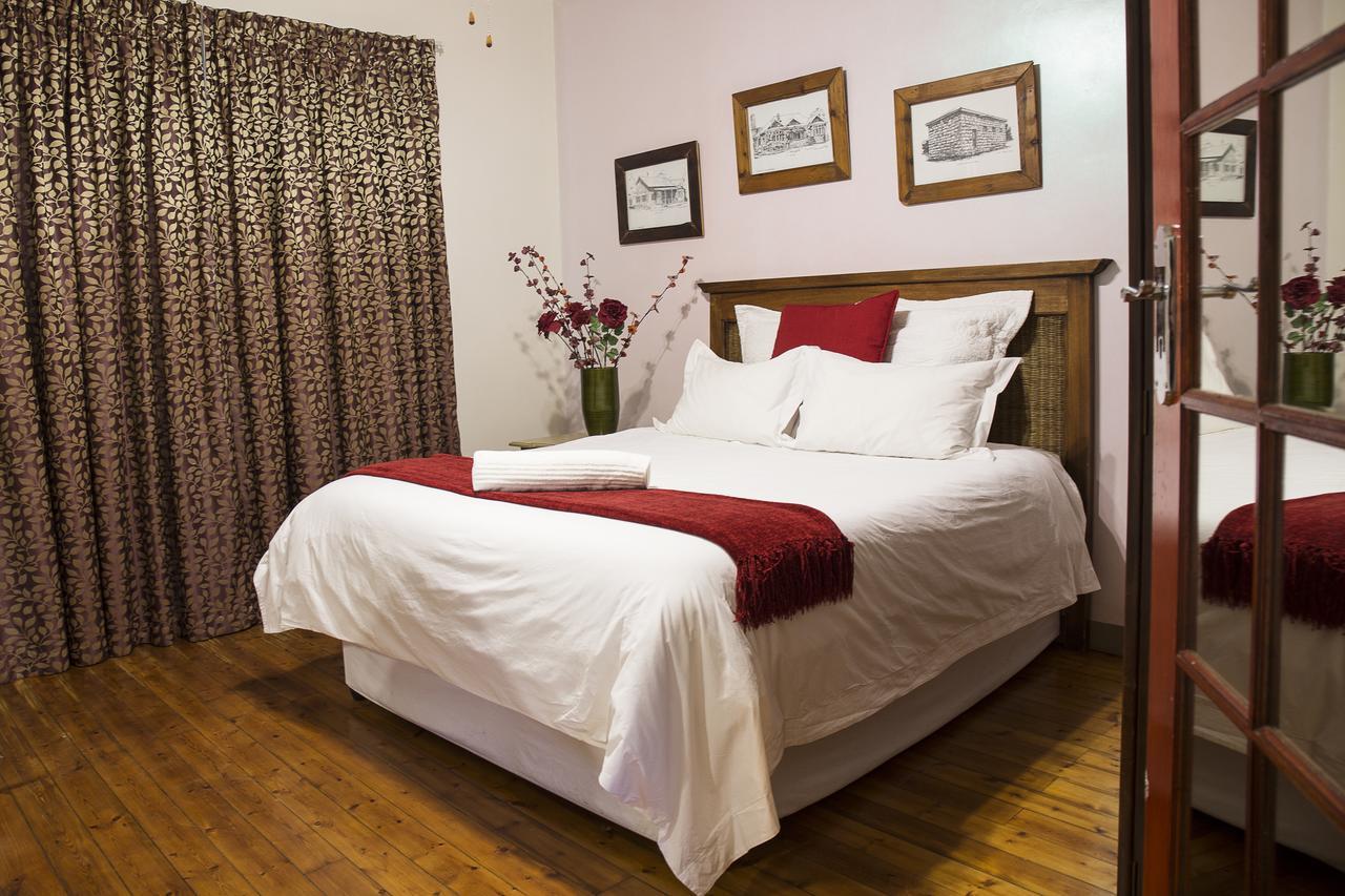Blue Mango Lodge Kempton Park Room photo