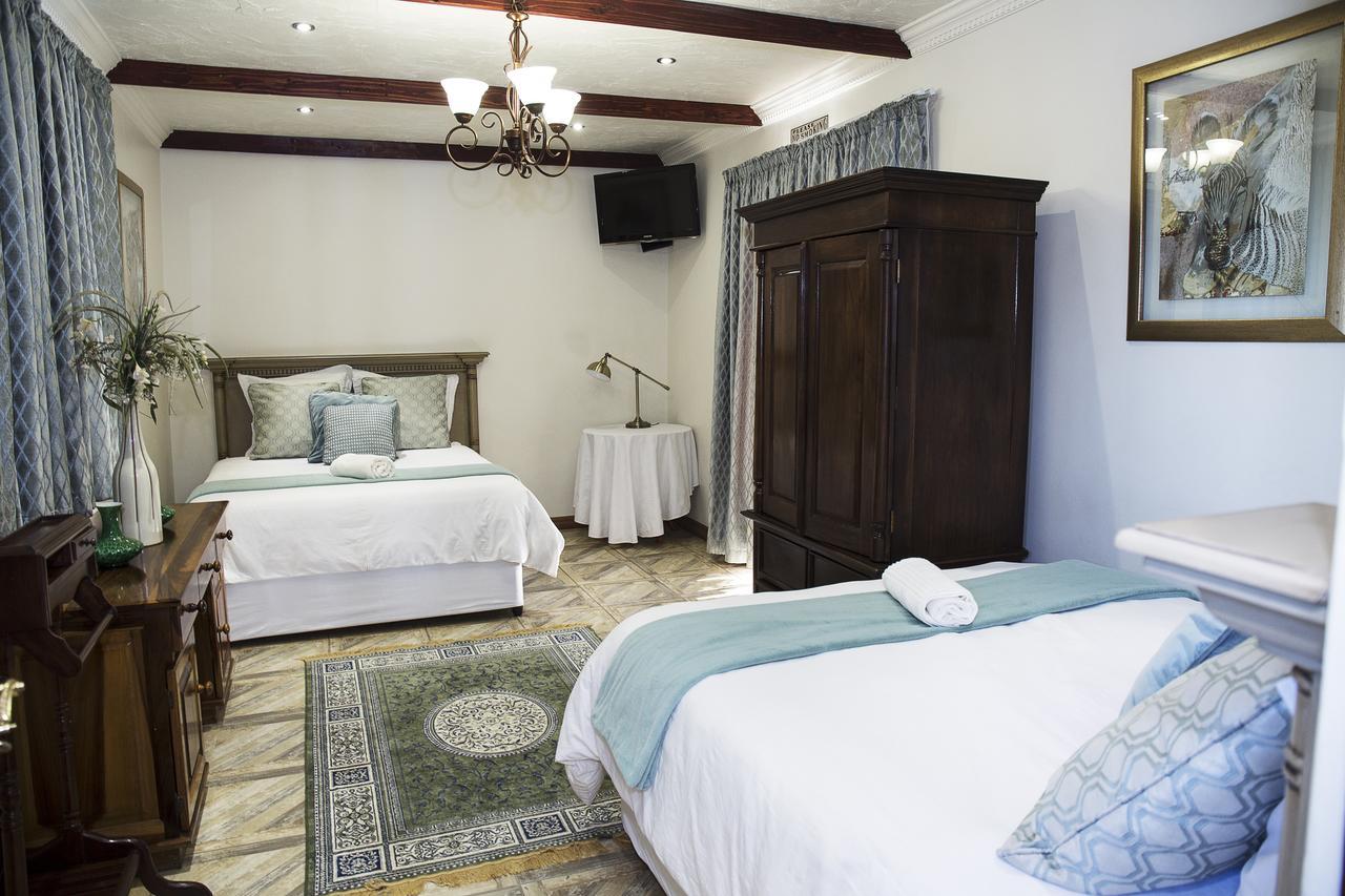 Blue Mango Lodge Kempton Park Exterior photo